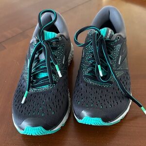 Brooks Black and Teal Athletic Shoes